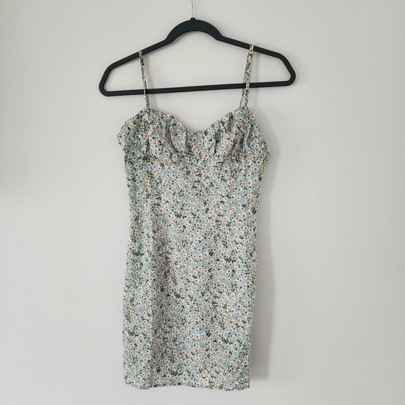 Dresses & Skirts - Ditsy Floral Size XS Green Mini Dress Adjustable Straps